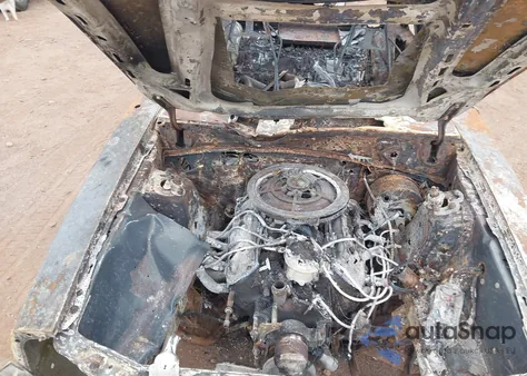 1989 Ford Mustang Gt/Cobra Gt z USA, uszkodzony, nr VIN 1FABP42E1KF123526